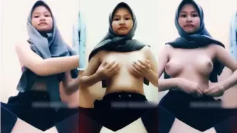 Fazreen Hijab Kerudung Abu Pamer Toket Video by BOKEPSIN