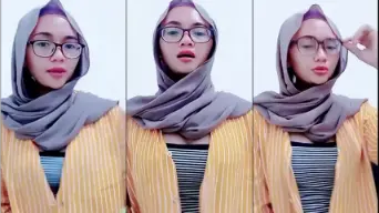 Ukhty Yulia Liveshow Pamer Belahan Toket Video by TubeV