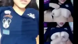 Daun Masih Muda Chindo Pamer Toket Gede Video by BebasIndo