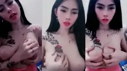 Tante Dara Cantik Bling2 Remas Toket Video by PornOne