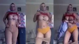 Premium Perawat Bandung Hijab Buka Baju Video by xHamster Premium Perawat Bandung Hijab Buka Baju Video by xHamster