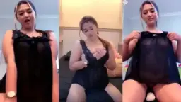 Zara Makin Berani Pamerin Utingnya Video by IXXX Zara Makin Berani Pamerin Utingnya Video by IXXX