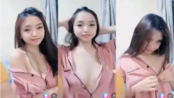 Kak Juli Cantik Show Uting Live Video by RedTube