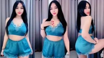 Selebgram Cantik Jadi Host di APK Mango Video by PornHub